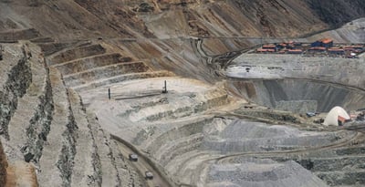 Constructibilidad y gestión de riesgos: claves del éxito en proyectos de gran escala